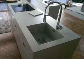 Vasca integrata su top cucina Laminam Collection Fumo