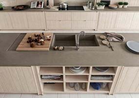 Top Cucina con lavello ribassato e scivolo Laminam Fokos Terra