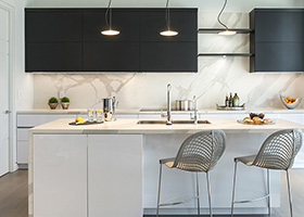 Top e rivestimento in laminam statuario altissimo